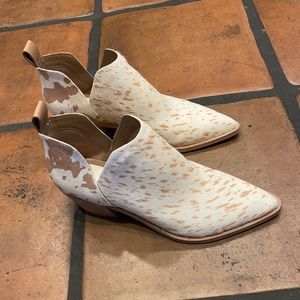 NWOT Dolce Vita Cow Print Ankle Boots
